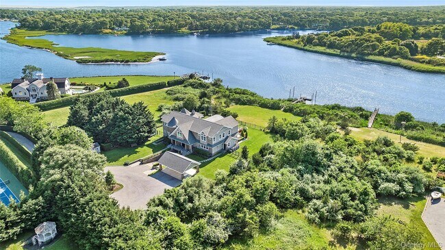 Foto del edificio - 61A S Bay Ave