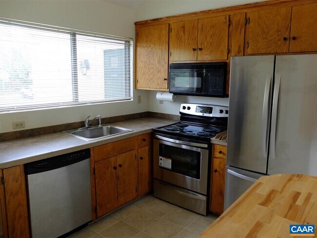 Foto del edificio - 1226 Chatham Ridge