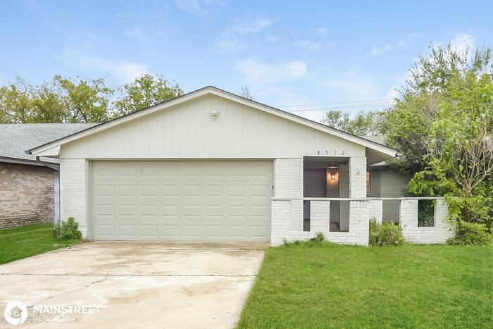 Primary Photo - 8512 S INDIANA AVE, OKLAHOMA CITY, OK 73159