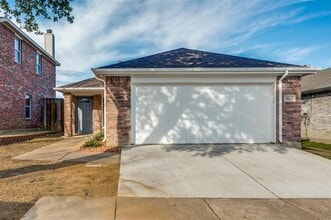 Building Photo - 3023 San Martin Dr