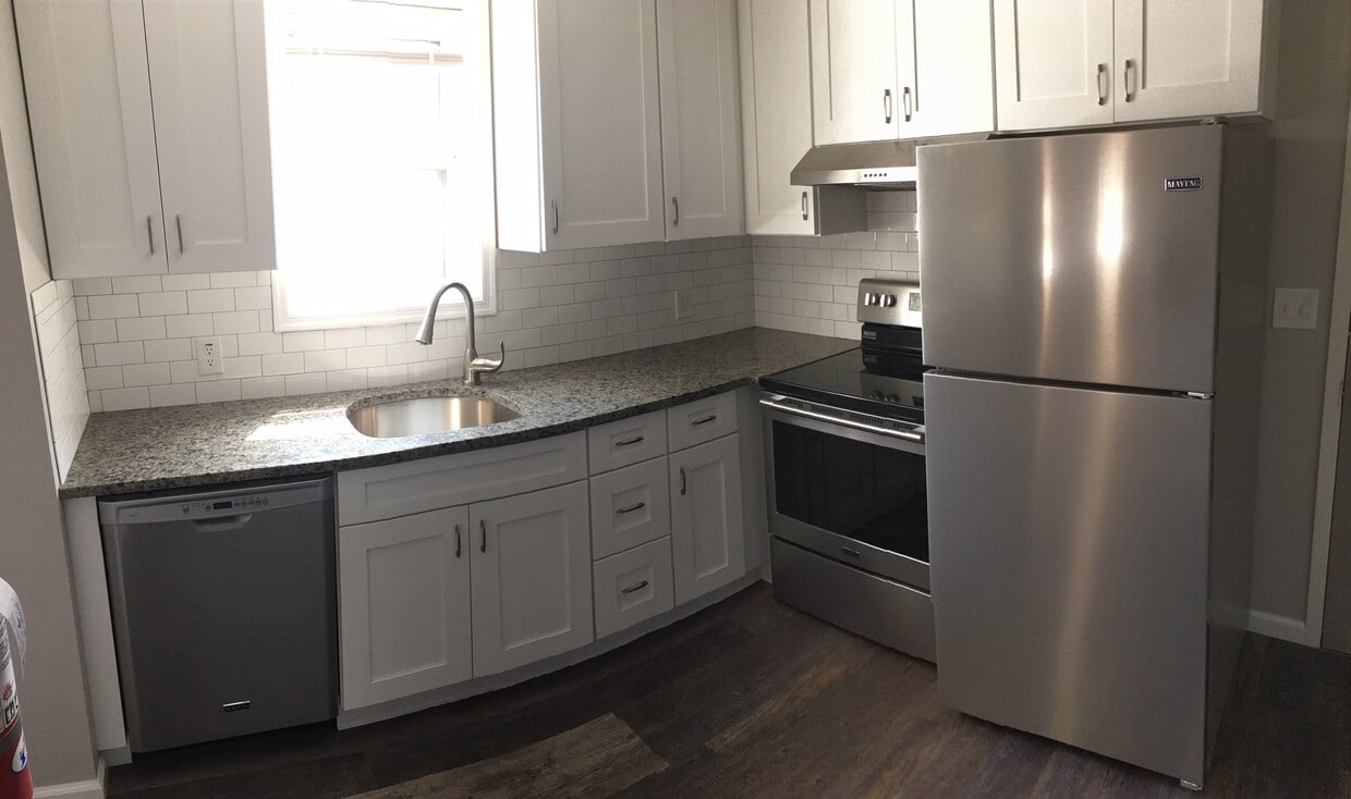 Primary Photo - 133 N 4th St