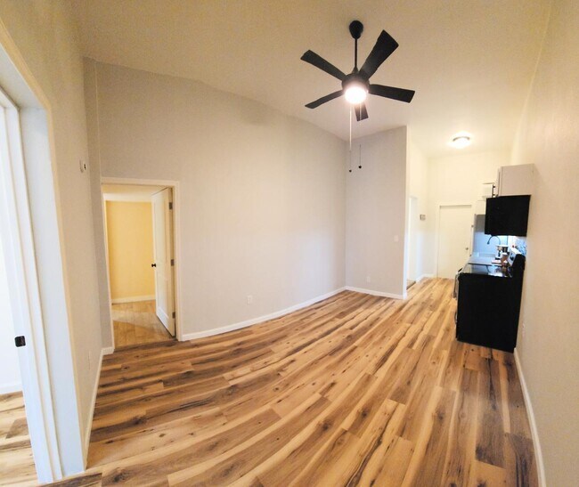 Foto del edificio - 2554 Third St. - 2554 Third St