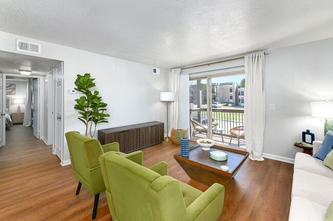 Interior Photo - Legend Oaks Gated Community