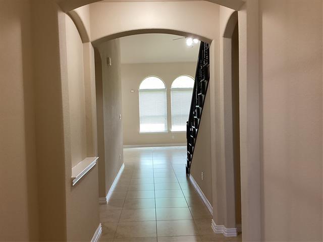 Building Photo - 1704 Hickory Chase Cir
