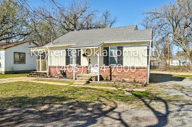 Photo - 4913 N Willow Ave House