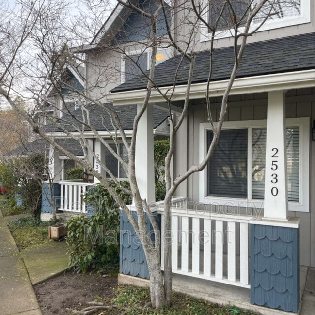 2530 Siskiyou Blvd, Ashland, OR 97520 Condo for Rent in Ashland, OR