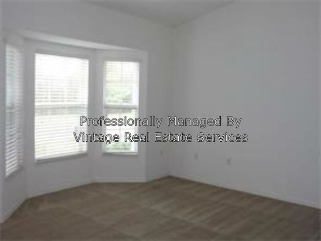 Building Photo - 9117 Northcliffe Blvd