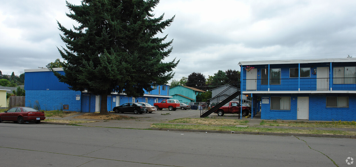 Primary Photo - 124 C St