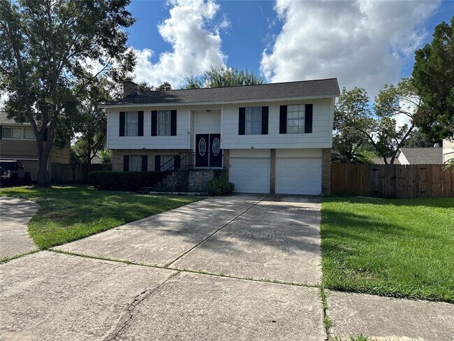 Building Photo - 18011 Autumn Trails Ln
