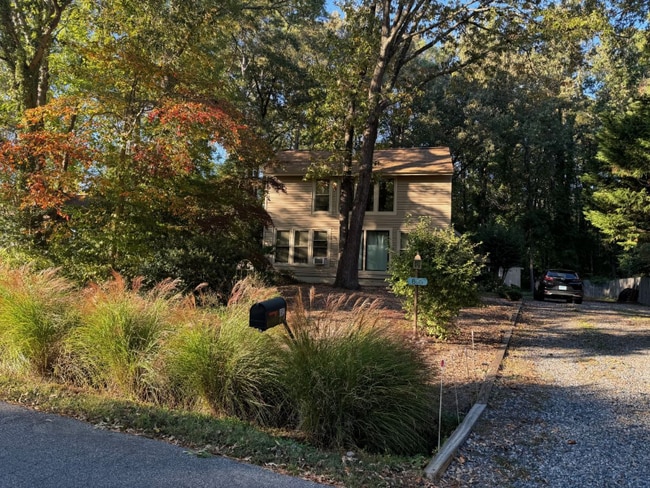Building Photo - 805 Marblethorpe Rd