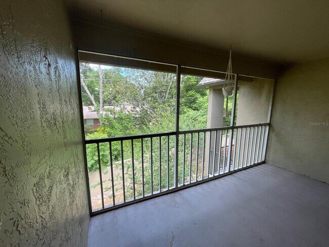Building Photo - 976 Leeward Pl