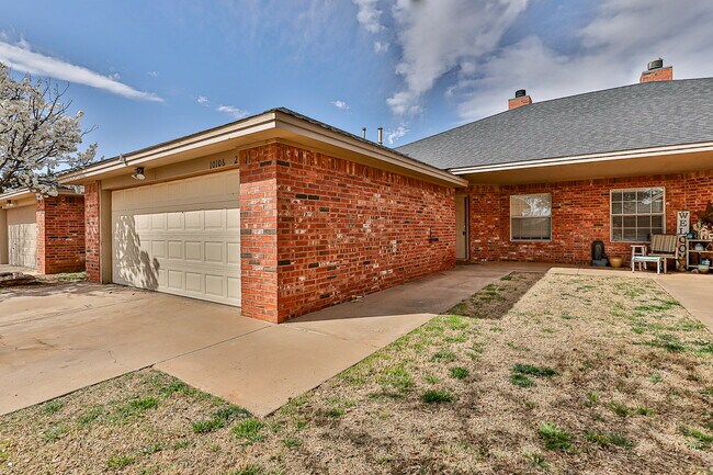 Building Photo - Wonderful Duplex in Southwest Lubbock!