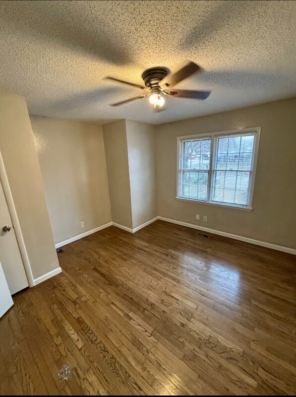 Foto del edificio - 4202 Cloverdale Dr NW