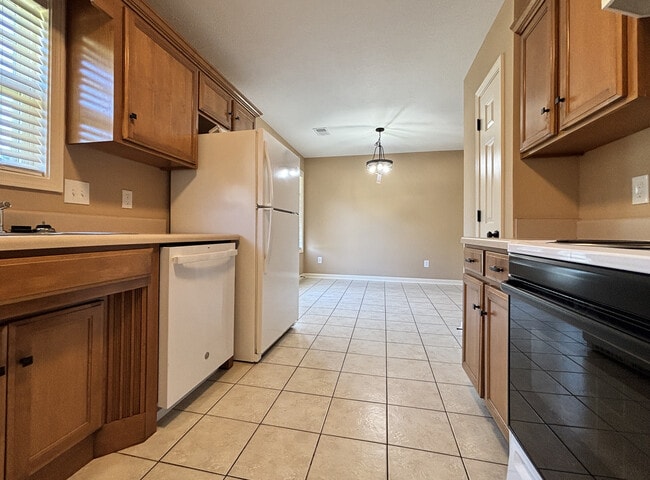 Foto del edificio - 546 Carter Ln