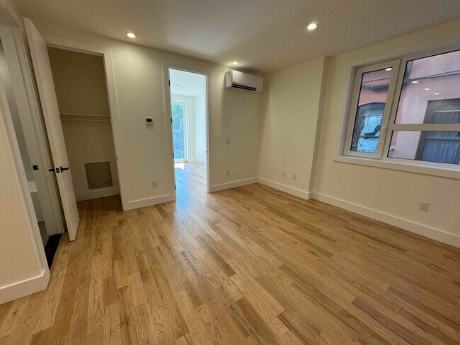 Foto del edificio - 368 E 152nd St