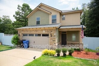 Building Photo - 7177 Helen Dr