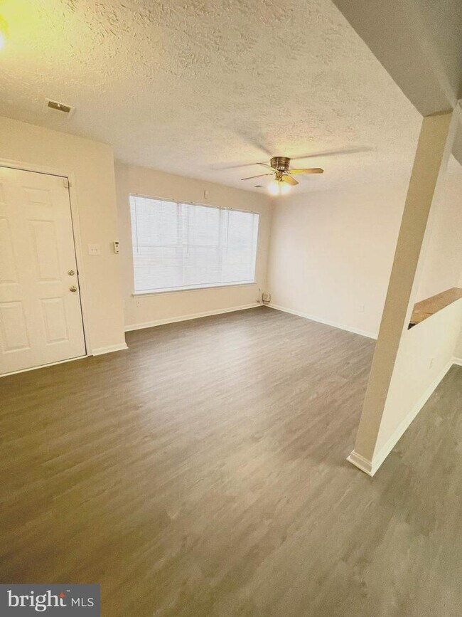 Building Photo - 6129 ST ANTHONY'S Ct