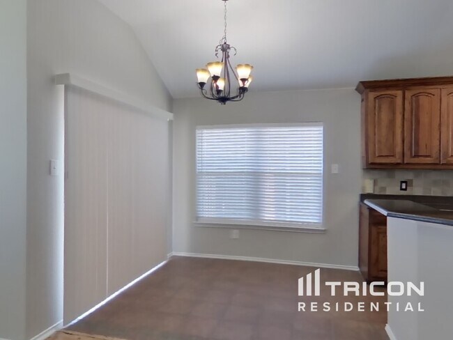Foto del edificio - 558 Hickory Ln