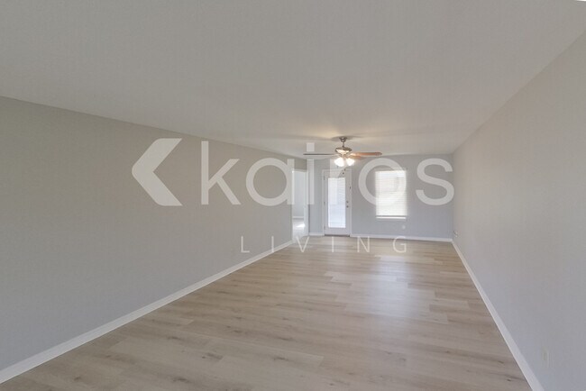 Foto del edificio - 4506 S Roberts St