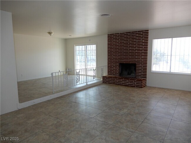 Foto del edificio - 1554 Silver Mesa Way