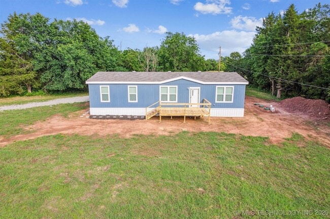 Building Photo - 348939 E 750 Rd