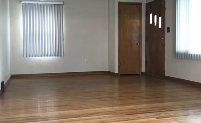 Foto del edificio - 308 Majestic Dr