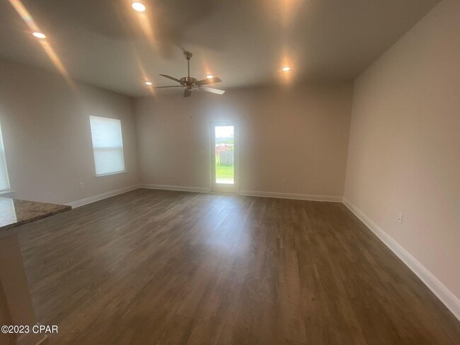 Foto del edificio - 1603 Caleigh Ct