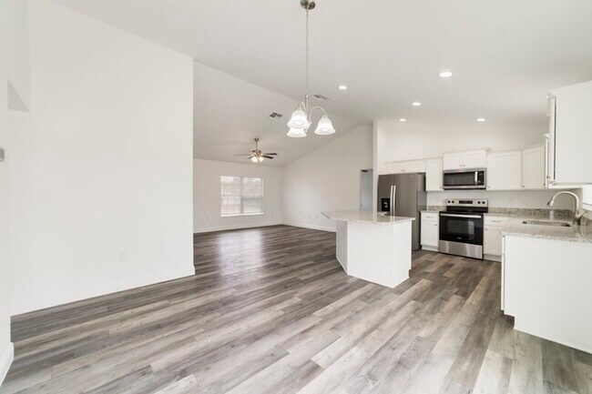 Foto del edificio - 8424 SW 135th Street Rd