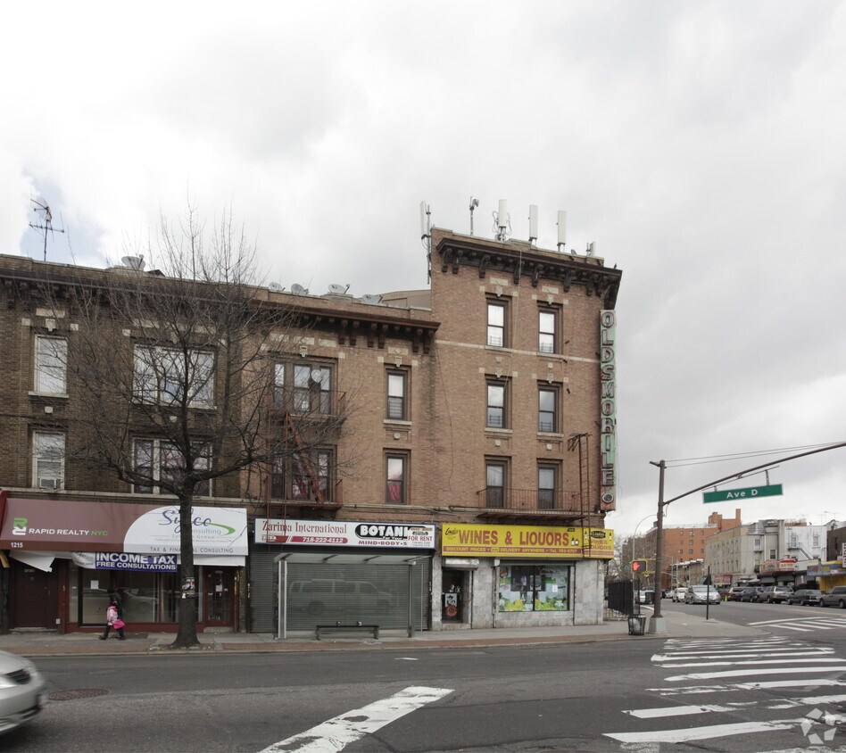 Foto principal - 1217-1219 Flatbush Ave
