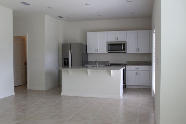 Foto del edificio - New construction 3 bed 2 bath 2 car garage