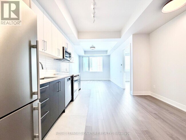 Photo du bâtiment - 664 Spadina Ave.