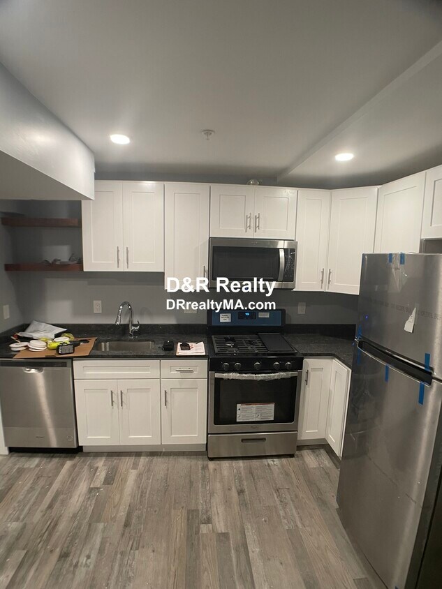 Foto principal - 303 Beacon St