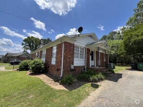 Building Photo - 7320 Briardale Dr