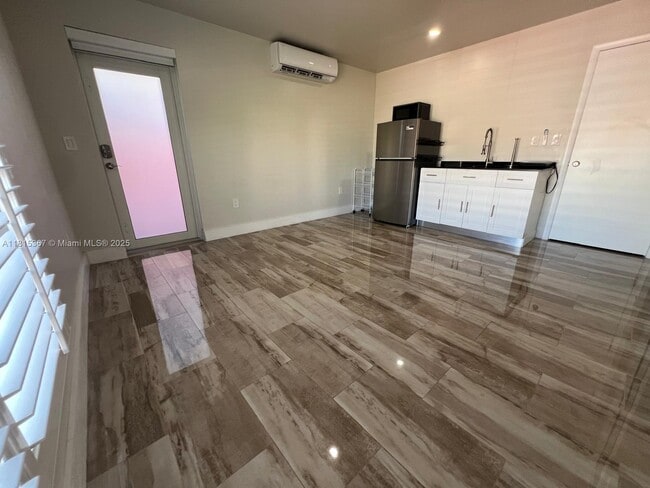 Foto del edificio - 14470 SW 163rd St
