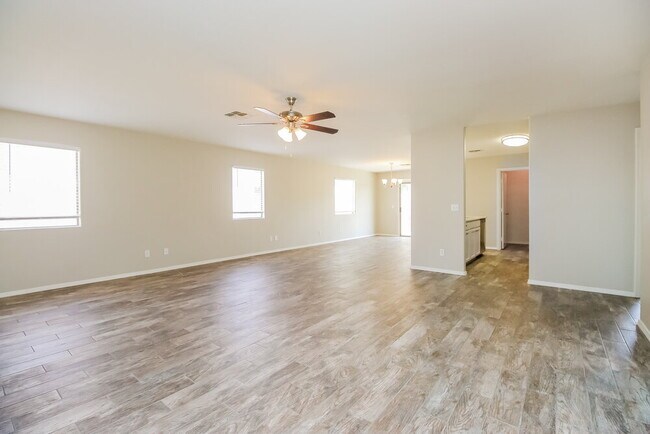 Building Photo - 30617 N Desert Star Dr