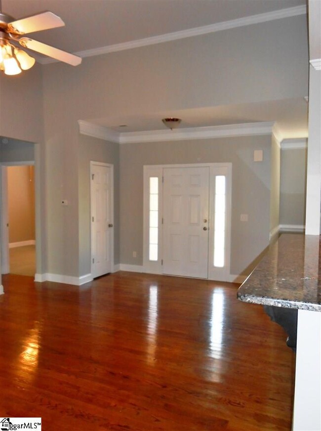 Building Photo - 104 Baltic Ct