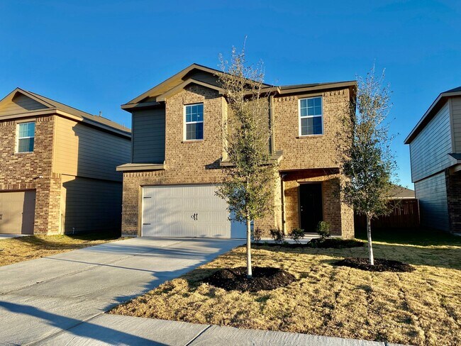 Foto del edificio - Experience Luxury Living: 4 Beds, 2.5 Bath...