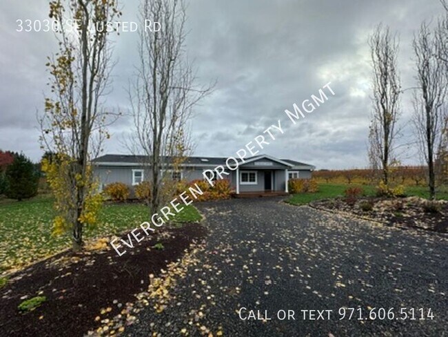 Building Photo - MT HOOD VIEW! - Spacious, Light, and Brigh...