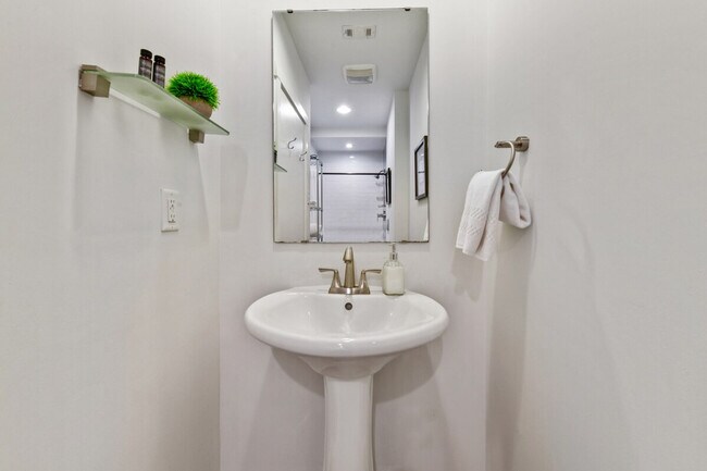 Foto del edificio - 521 St Joseph St