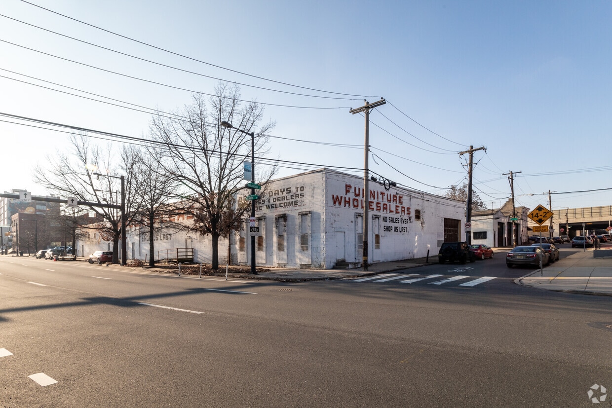 Primary Photo - Rope House Fishtown