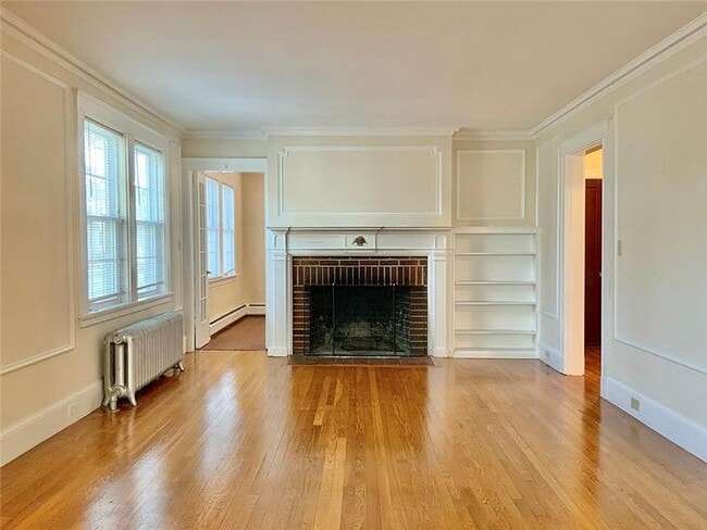 Building Photo - 24 Oxford St