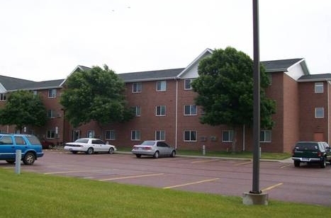 Primary Photo - Split Rock Apartments