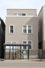 Building Photo - 2455 N Ashland Ave