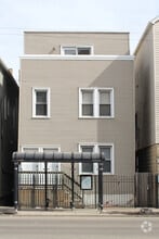 Building Photo - 2455 N Ashland Ave