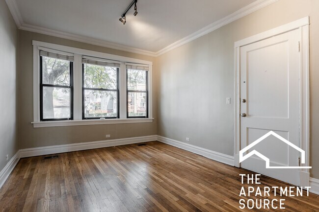 Foto del edificio - 3139 W Wellington Ave