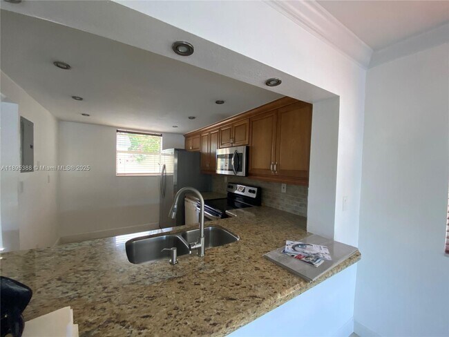 Foto del edificio - 8405 SW 137th Ave