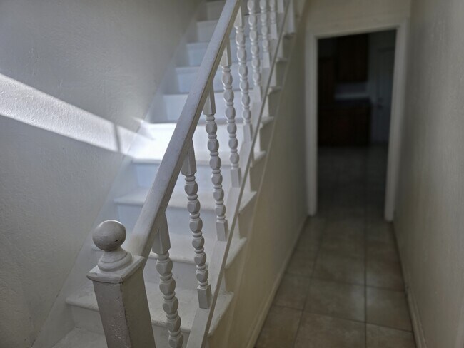 Foto del edificio - 828 Wood St