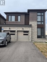 Building Photo - 2 Periwinkle Rd