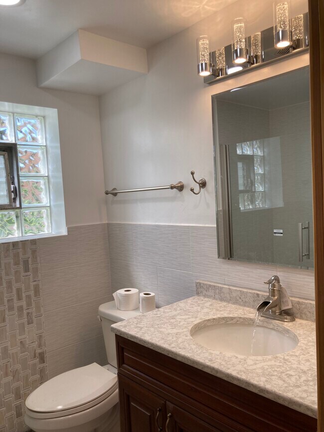 Remodeled Bath 1 - 4223 Park Ave