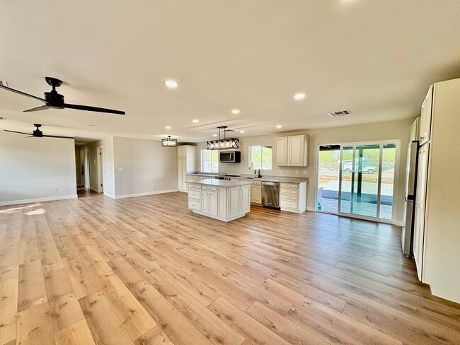 Foto del edificio - 17220 E Desert Ln